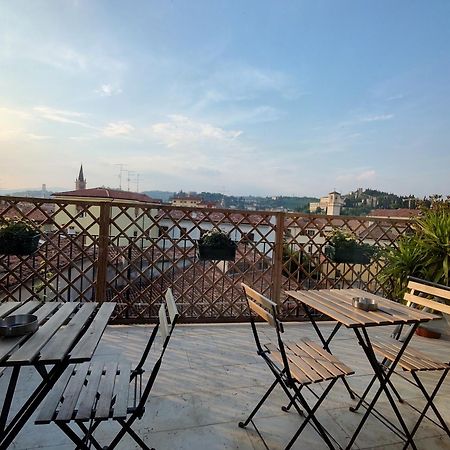 Verona Relax & Stay Rooms Екстер'єр фото