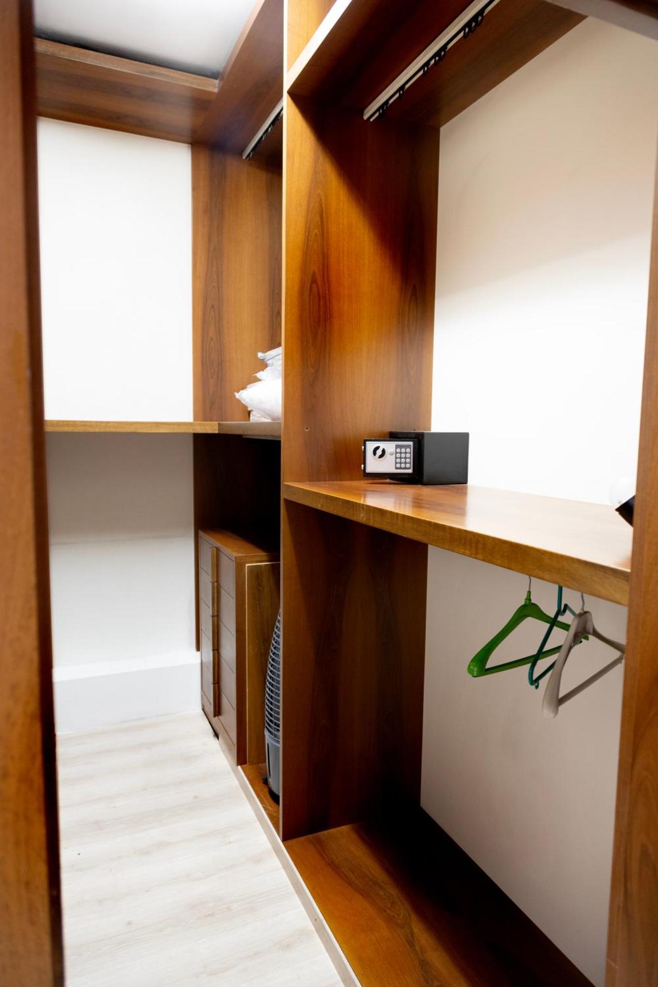 Verona Relax & Stay Rooms Екстер'єр фото