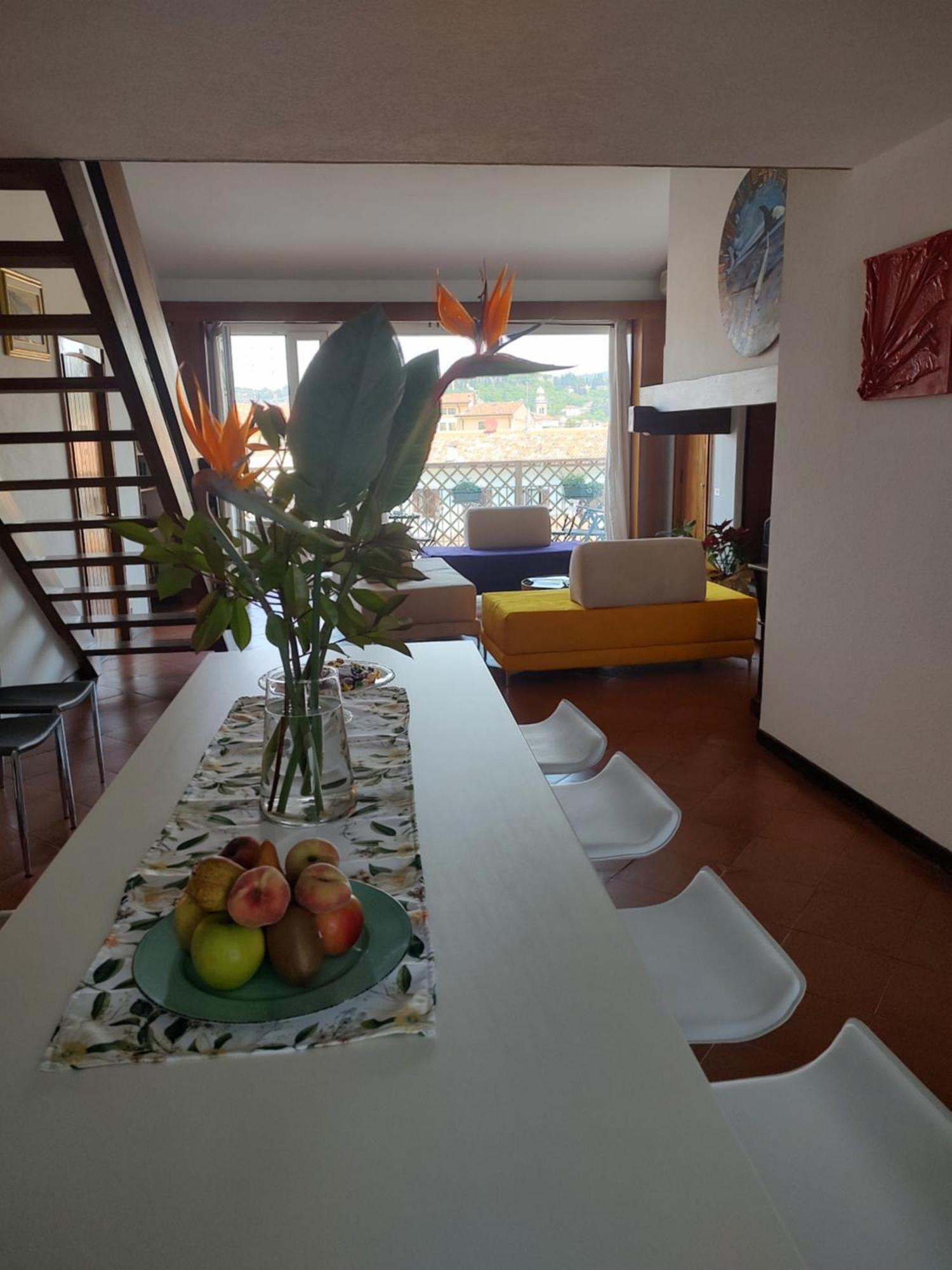 Verona Relax & Stay Rooms Екстер'єр фото