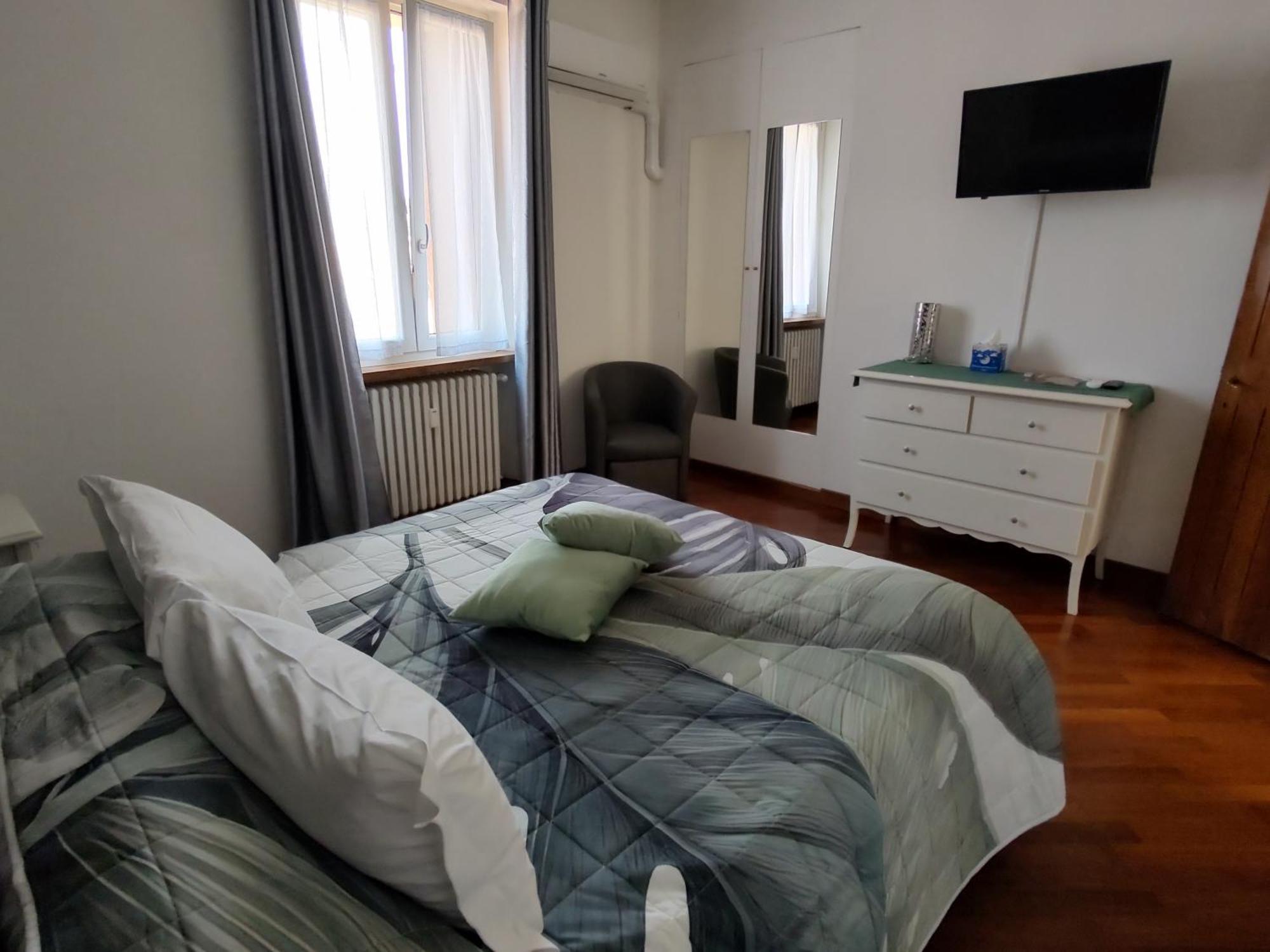 Verona Relax & Stay Rooms Екстер'єр фото