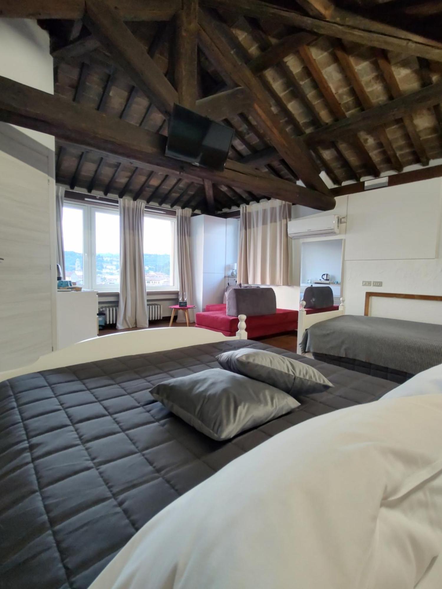 Verona Relax & Stay Rooms Екстер'єр фото