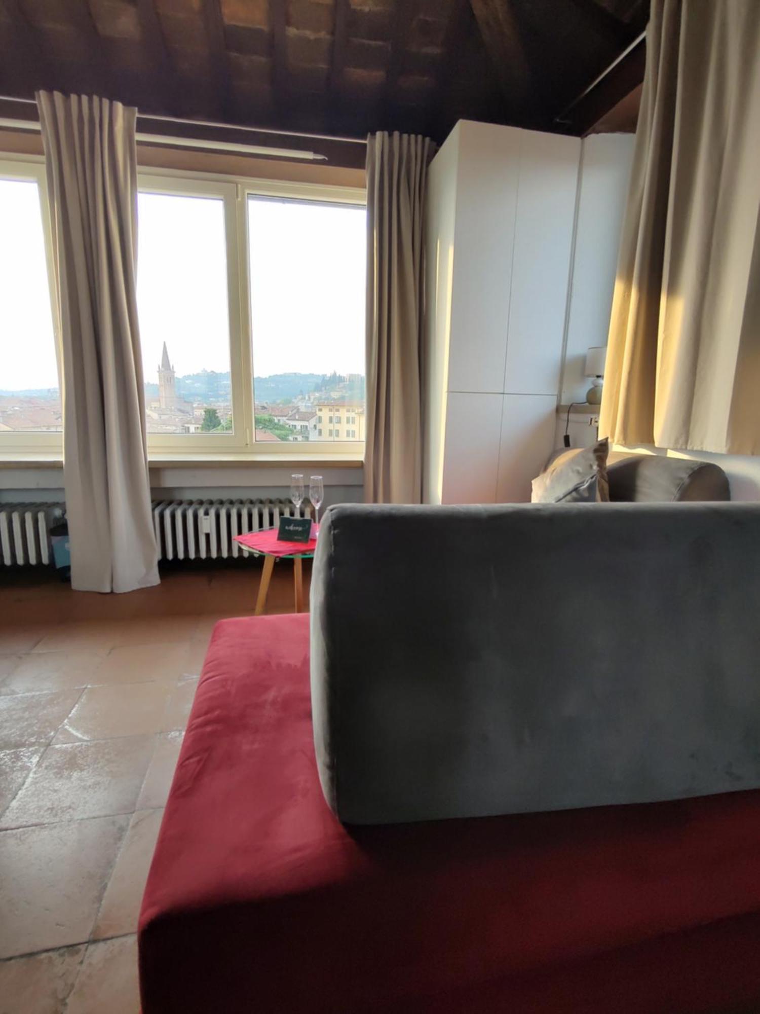 Verona Relax & Stay Rooms Екстер'єр фото